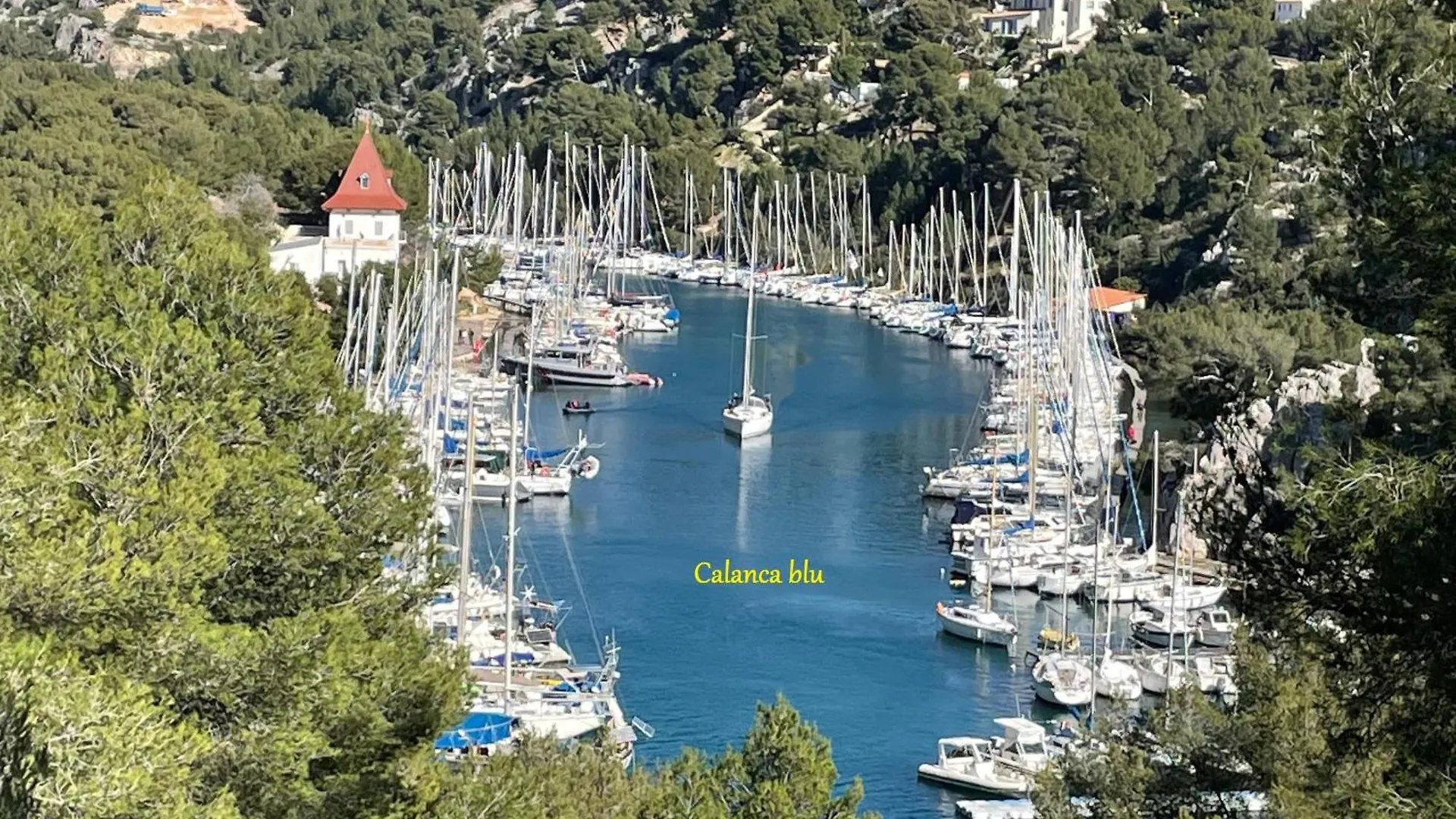 Calanca Blu : Grand Appartement Cuges-les-Pins 0*,  France